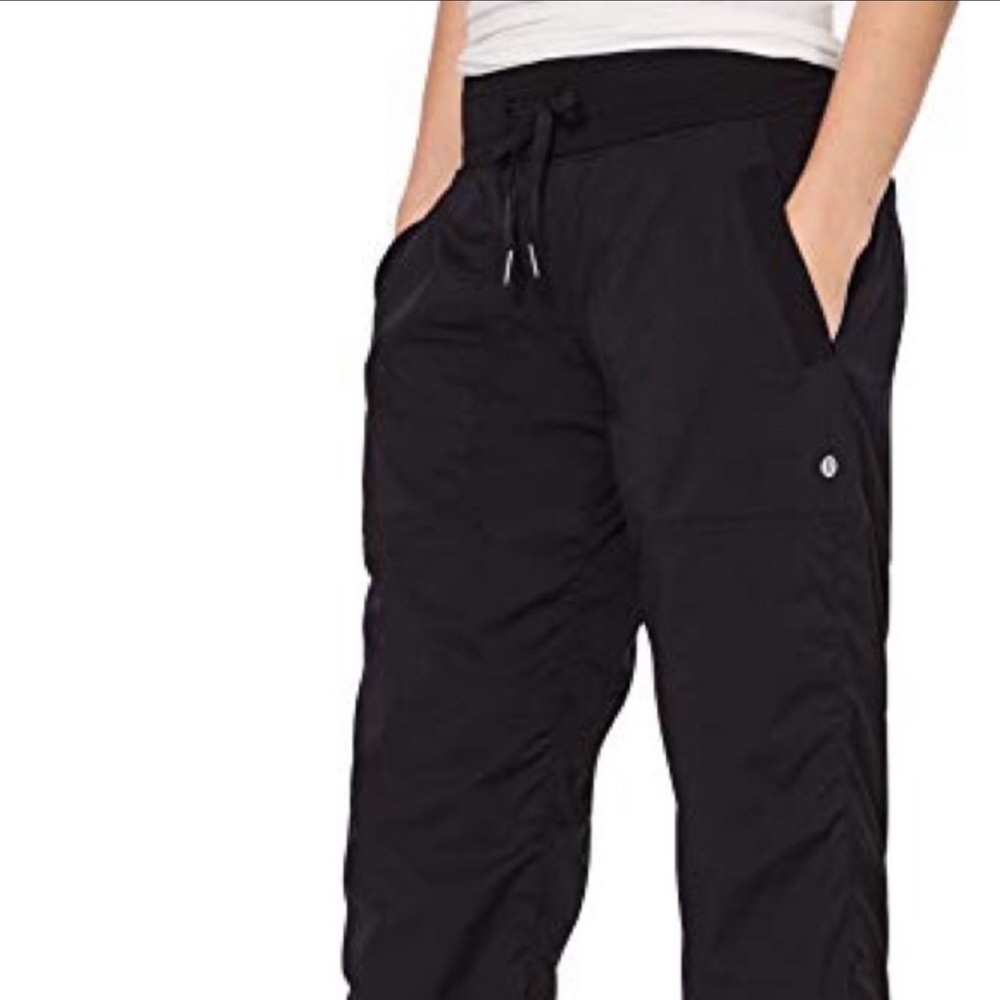 Lulu Lemon cropped pants